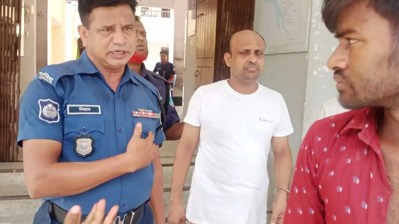 মাথায় অস্ত্র ঠেকিয়ে তরুণীকে বিয়ে, গ্রেপ্তার ১