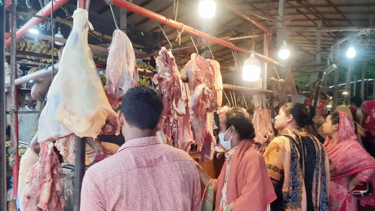 শুক্রবারেও কেনা হলো না গরুর মাংস