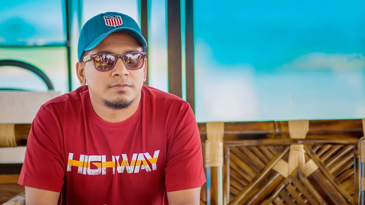 আলোচনায় অমির ৫ নাটক