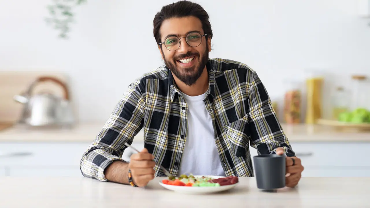 পুরুষেরা বয়স ধরে রাখতে যা খাবেন