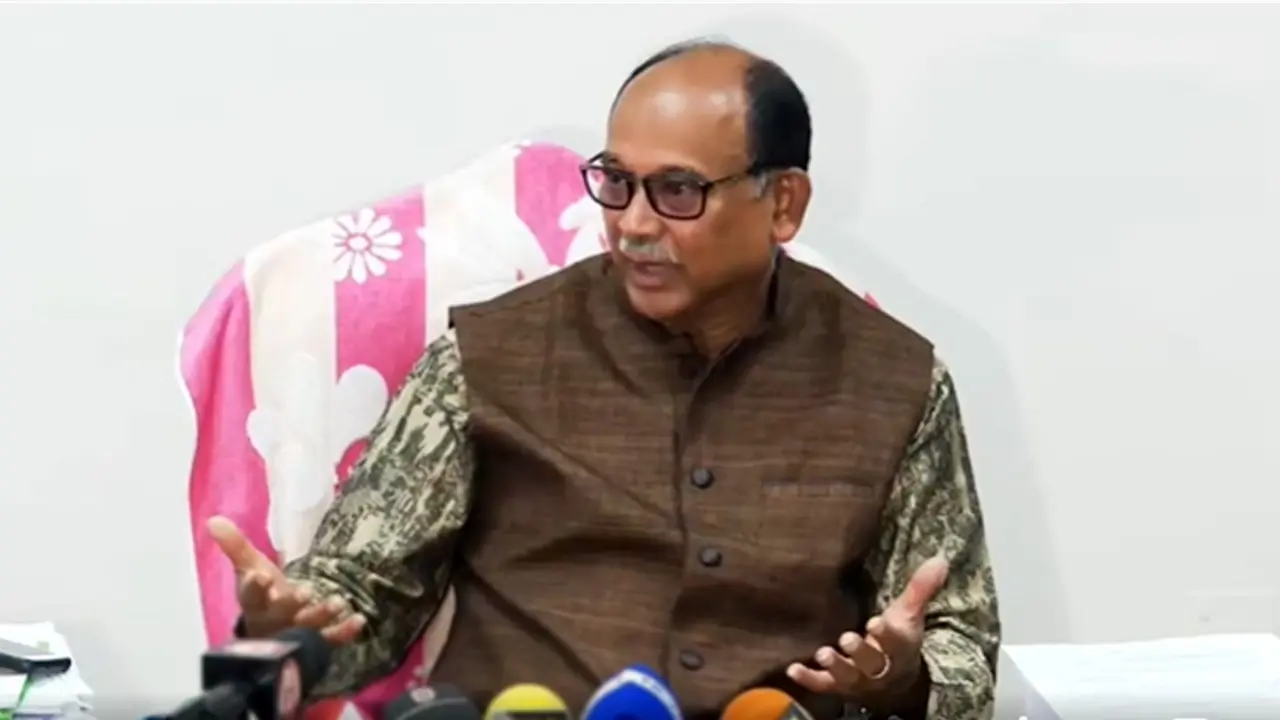 টিটিই শফিকুলের বরখাস্তের আদেশ প্রত্যাহার : রেলমন্ত্রী
