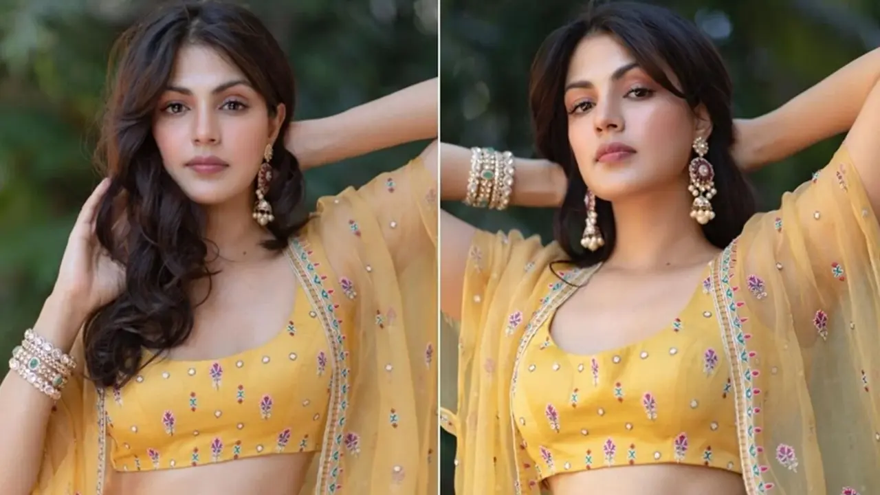 সুশান্তের মৃত্যুর পর প্রথমবার বিদেশ সফরের অনুমতি পেলেন রিয়া