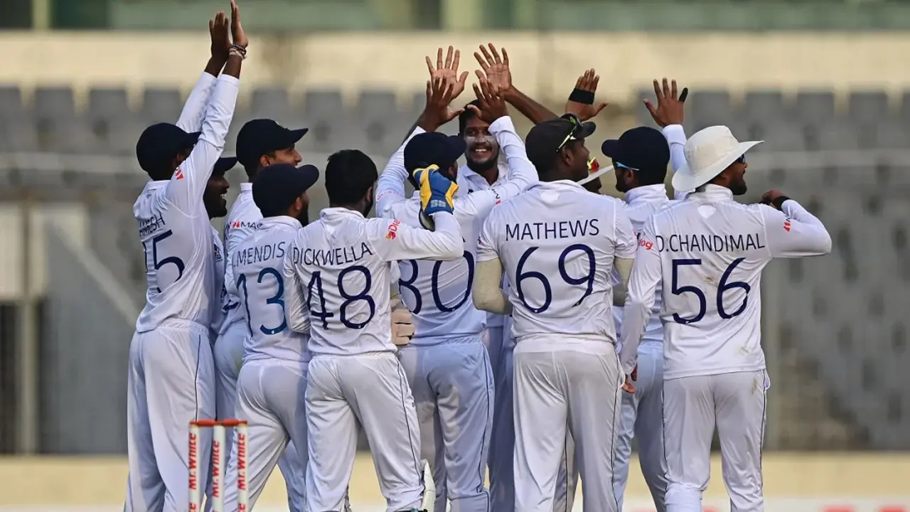 হাসিমুখে ঢাকা ছাড়ল শ্রীলঙ্কান দল