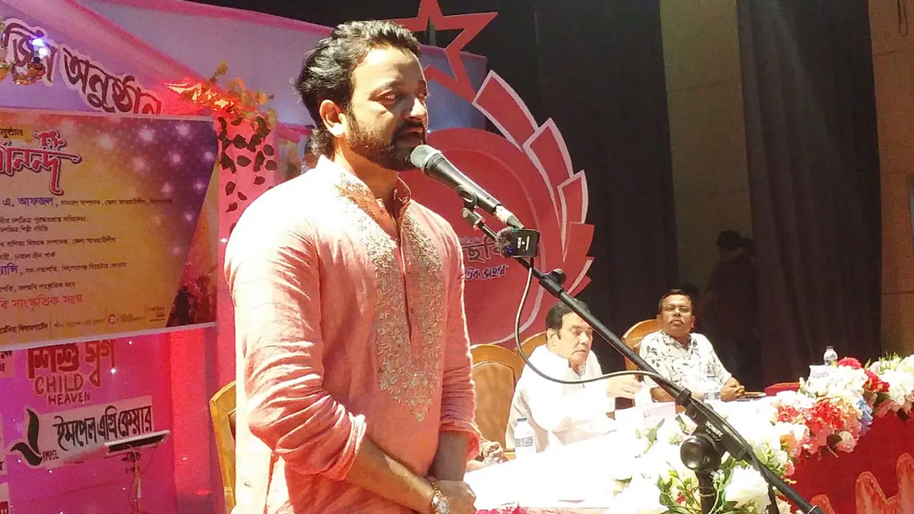 ‘ফেসবুক-টুইটারের কারণে বাংলা সংস্কৃতি যেন হারিয়ে না যায়’