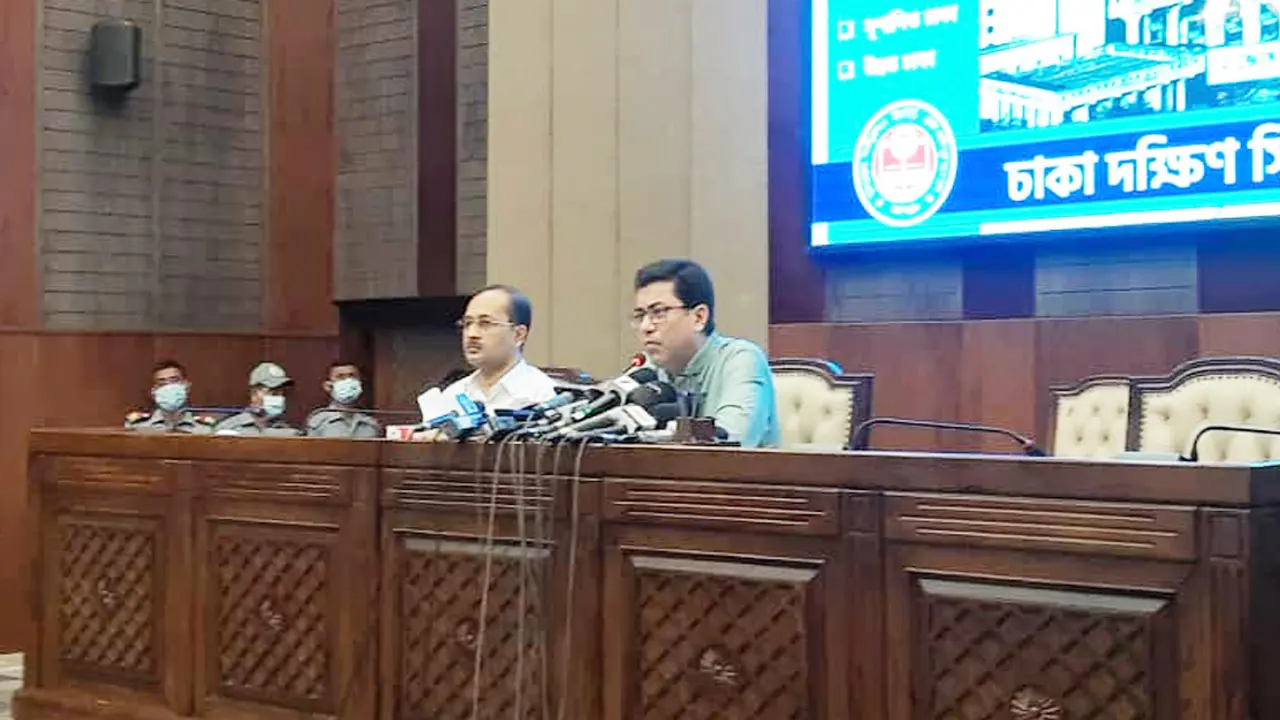 রাত ৮টার পর দোকান বন্ধ রাখার আহ্বান মেয়র তাপসের