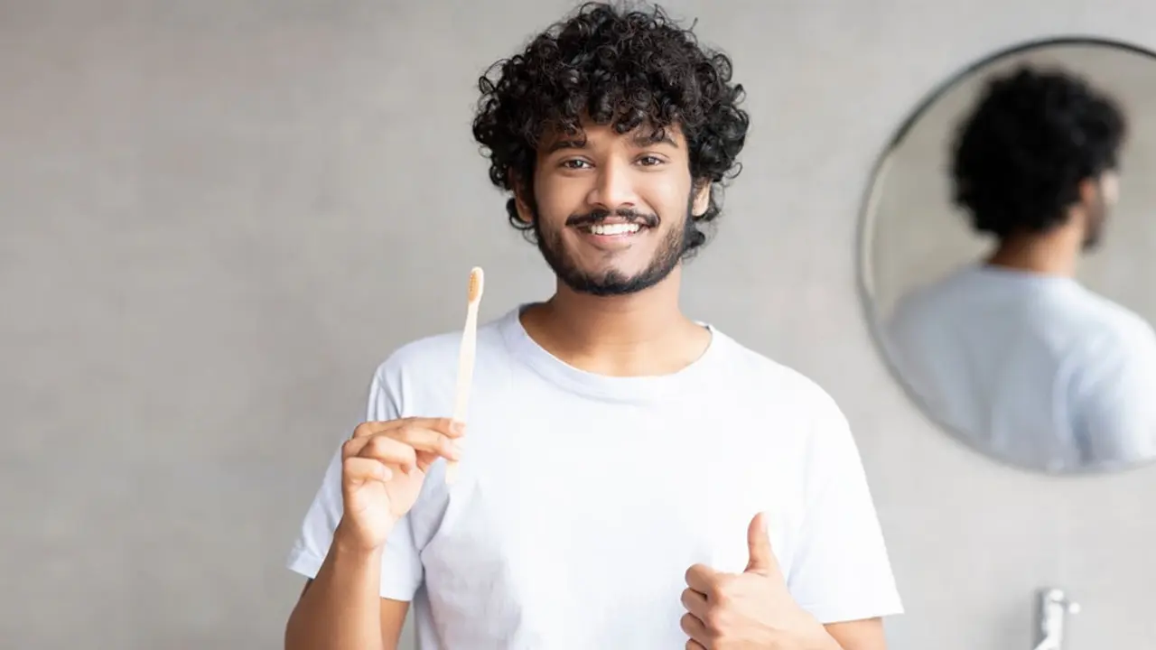 দাঁত ভালো রাখতে যে খাবারগুলো এড়িয়ে চলবেন