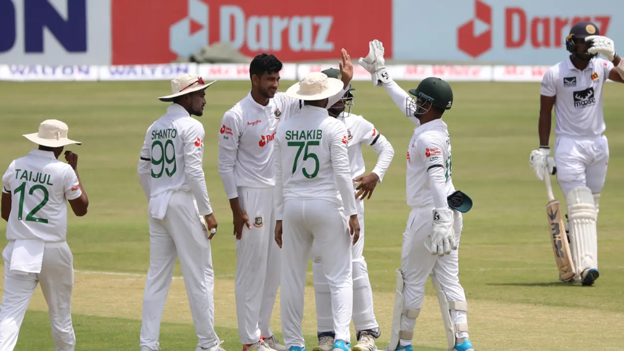 নাঈমের কল্যাণে প্রথম সেশনে স্বস্তি বাংলাদেশের