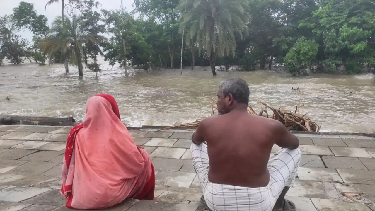 ঘূর্ণিঝড় সিডরের ১৫ বছর, এখনো দুঃস্বপ্ন দেখেন উপকূলবাসী