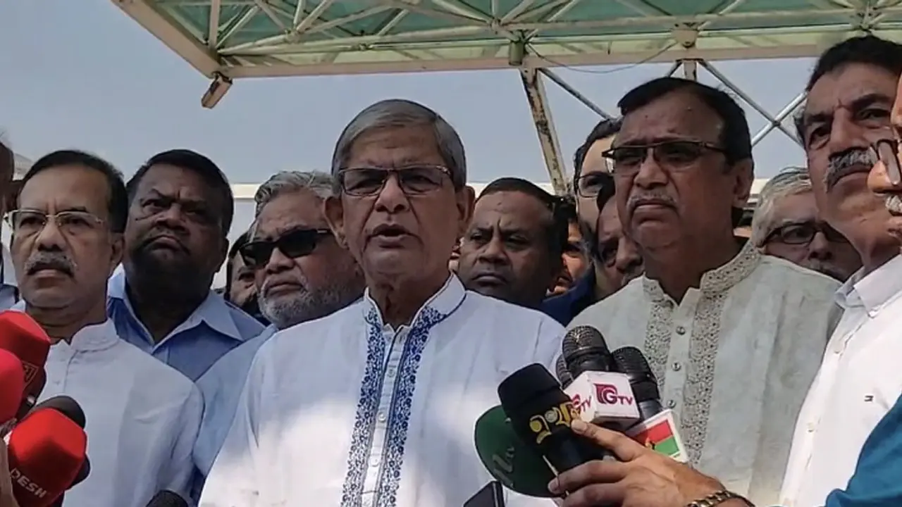 হারিয়ে যাওয়া বাংলাদেশ ফিরে পেতে লড়াই করছি : ফখরুল
