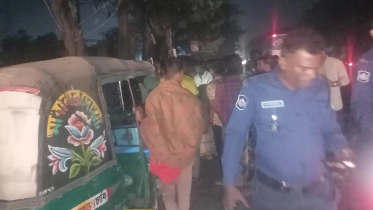 ঢাকা-চট্টগ্রাম মহাসড়কে ককটেল বিস্ফোরণ : ৩ ছাত্রলীগ কর্মী আহত