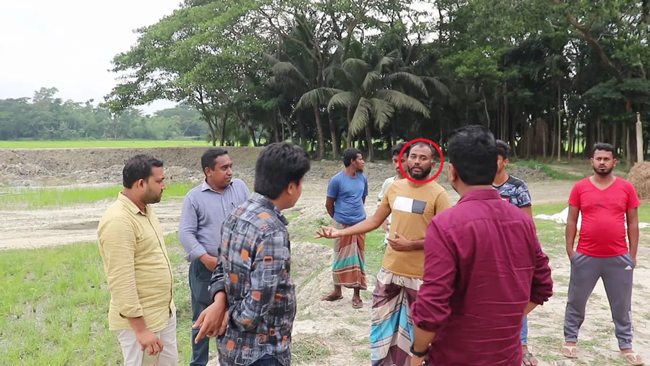 ৩৫ কৃষকের জমি দখল করে পুকুর, যুবলীগ নেতা জুয়েল কারাগারে