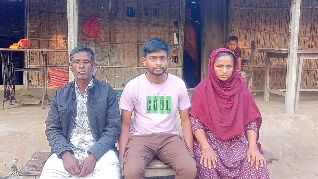 টাকার অভাবে থমকে গেছে মাসুমের বিশ্ববিদ্যালয়ে ভর্তির স্বপ্ন