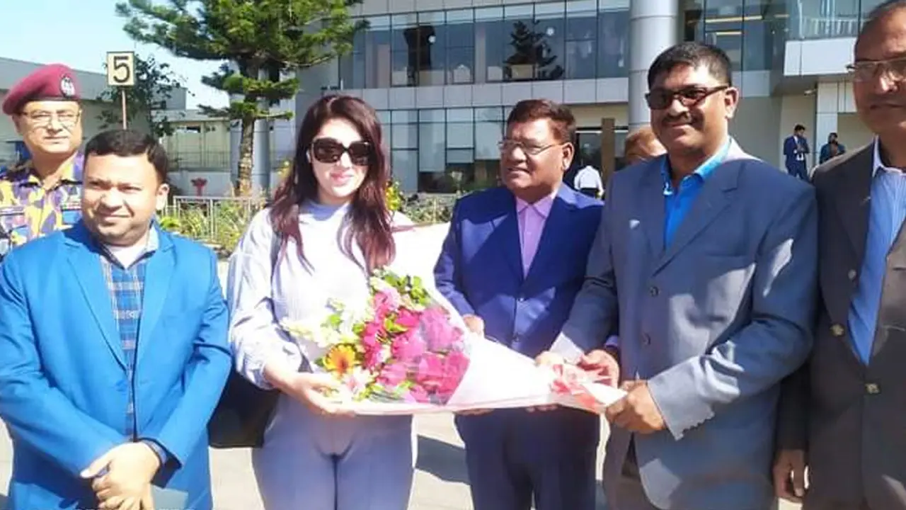 নীলফামারীতে মঞ্চ মাতাবেন অপু বিশ্বাস