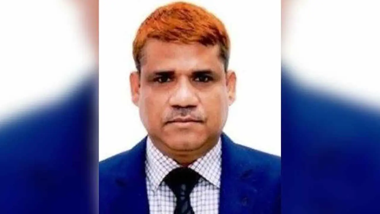 সাবেক সচিব প্রদীপ প্রতিযোগিতা কমিশনের নতুন চেয়ারপারসন