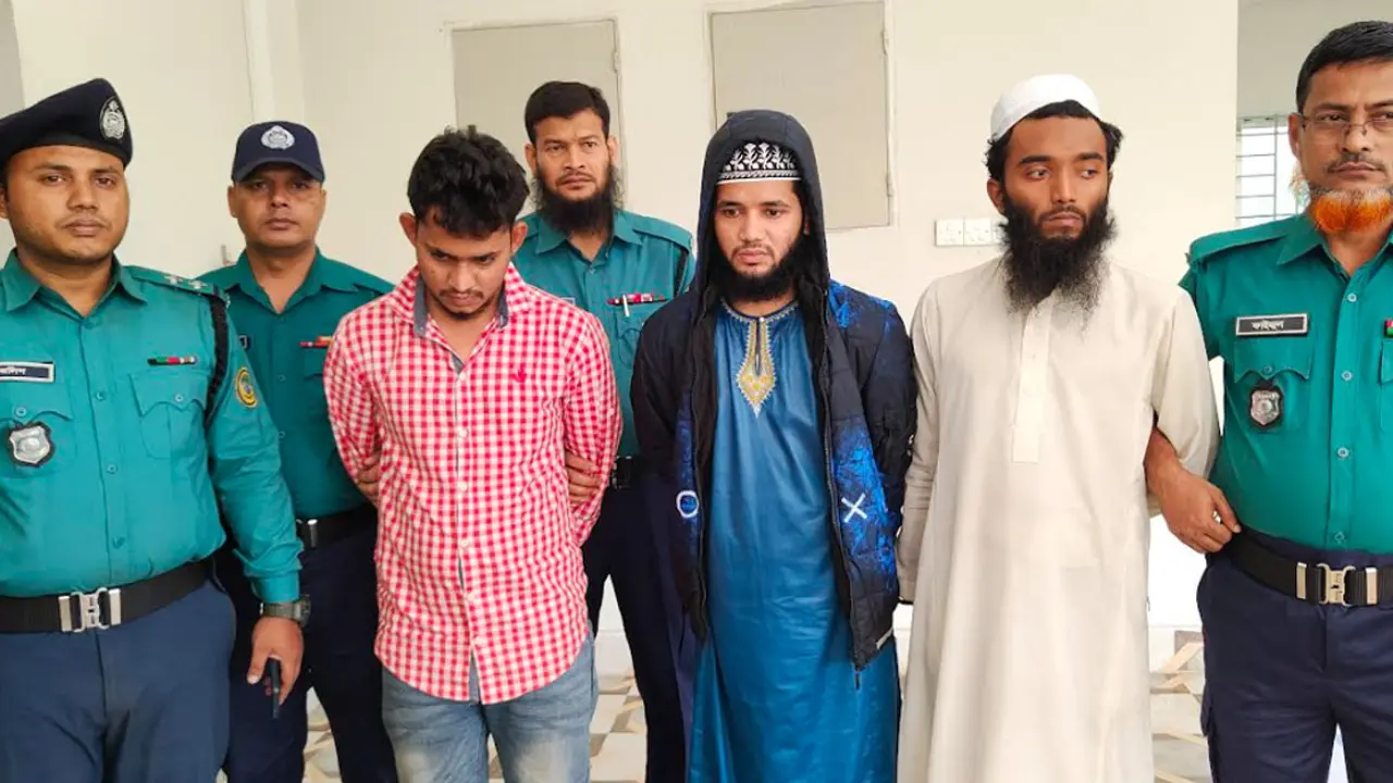 শিক্ষার্থীকে ধর্ষণ ও ভিডিও ধারণ করলেন ইমাম ও শিক্ষক, গ্রেপ্তার ৩