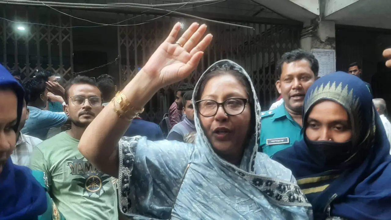 প্রধানমন্ত্রীকে কটূক্তি : মহিলা দলের সম্পাদক দুই দিনের রিমান্ডে