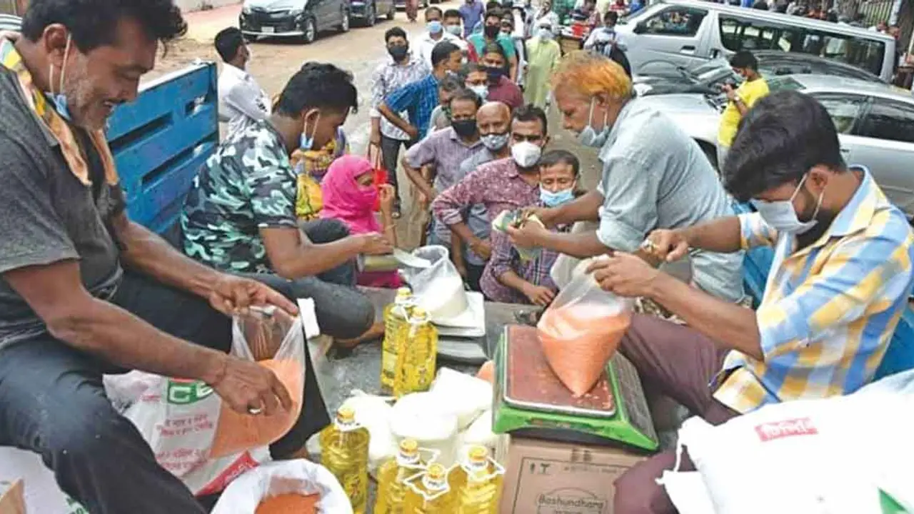 চট্টগ্রামে ৫ লাখ ৩৫ হাজার পরিবারে টিসিবির পণ্য বিক্রি শুরু