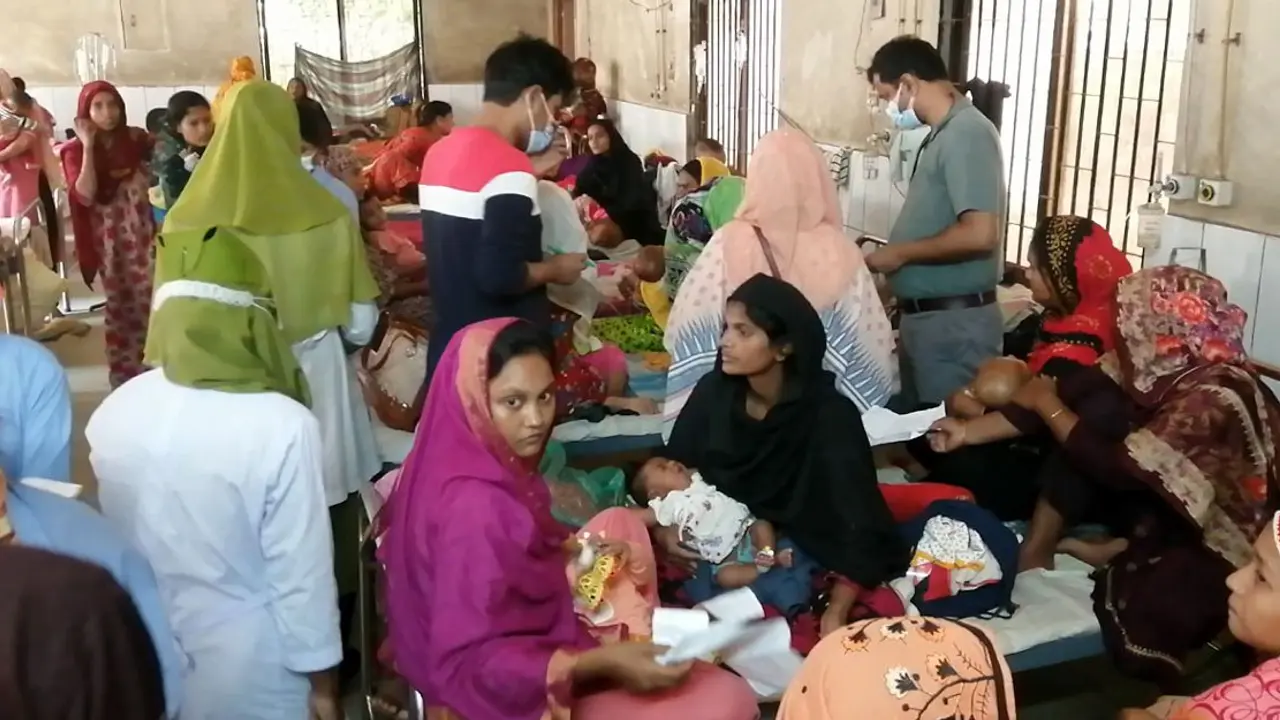 ৪৫ শয্যার বিপরীতে ভর্তি ২৩৫, এক বেডে থাকছেন ৩ জন