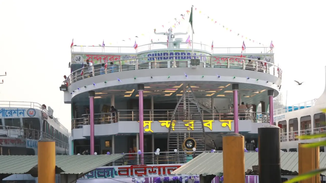 ঢাকা-বরিশাল রুটে অত্যাধুনিক এমভি সুন্দরবন-১৬ উদ্বোধন