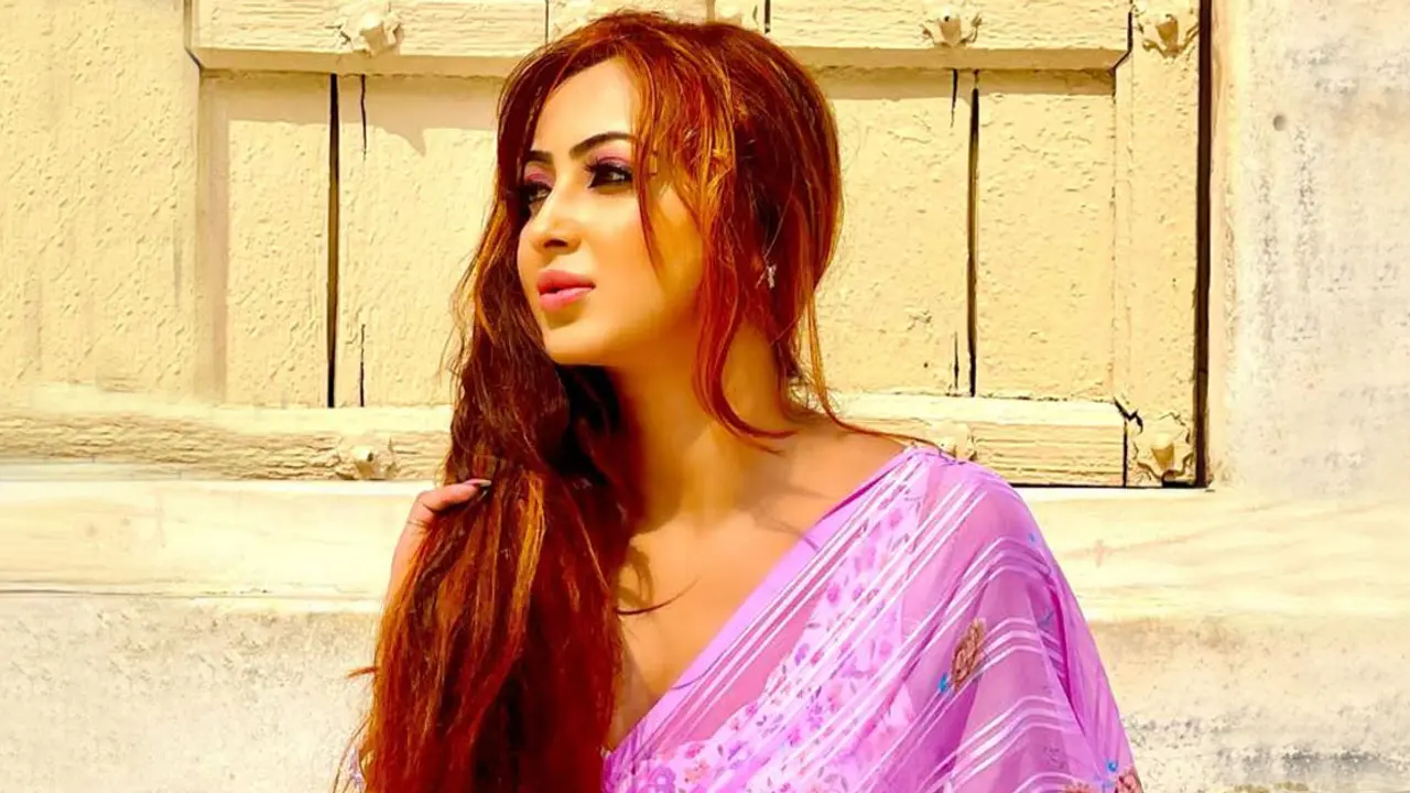ভারতের আমন্ত্রণে গোয়ায় যাচ্ছেন জাহারা মিতু