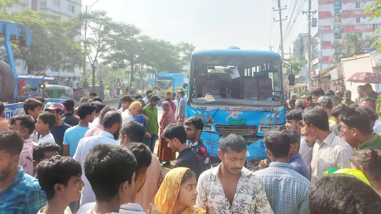 গাজীপুরে পৃথক স্থানে সড়ক দুর্ঘটনায় নিহত ৬