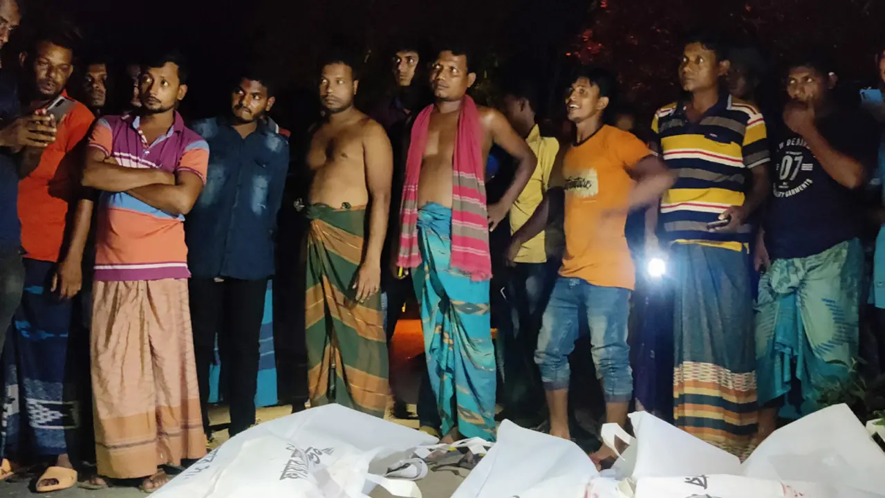 ছাত্রলীগের দুই গ্রুপের দ্বন্দ্ব, সড়কে প্রাণ গেল ৩ শিক্ষার্থীর