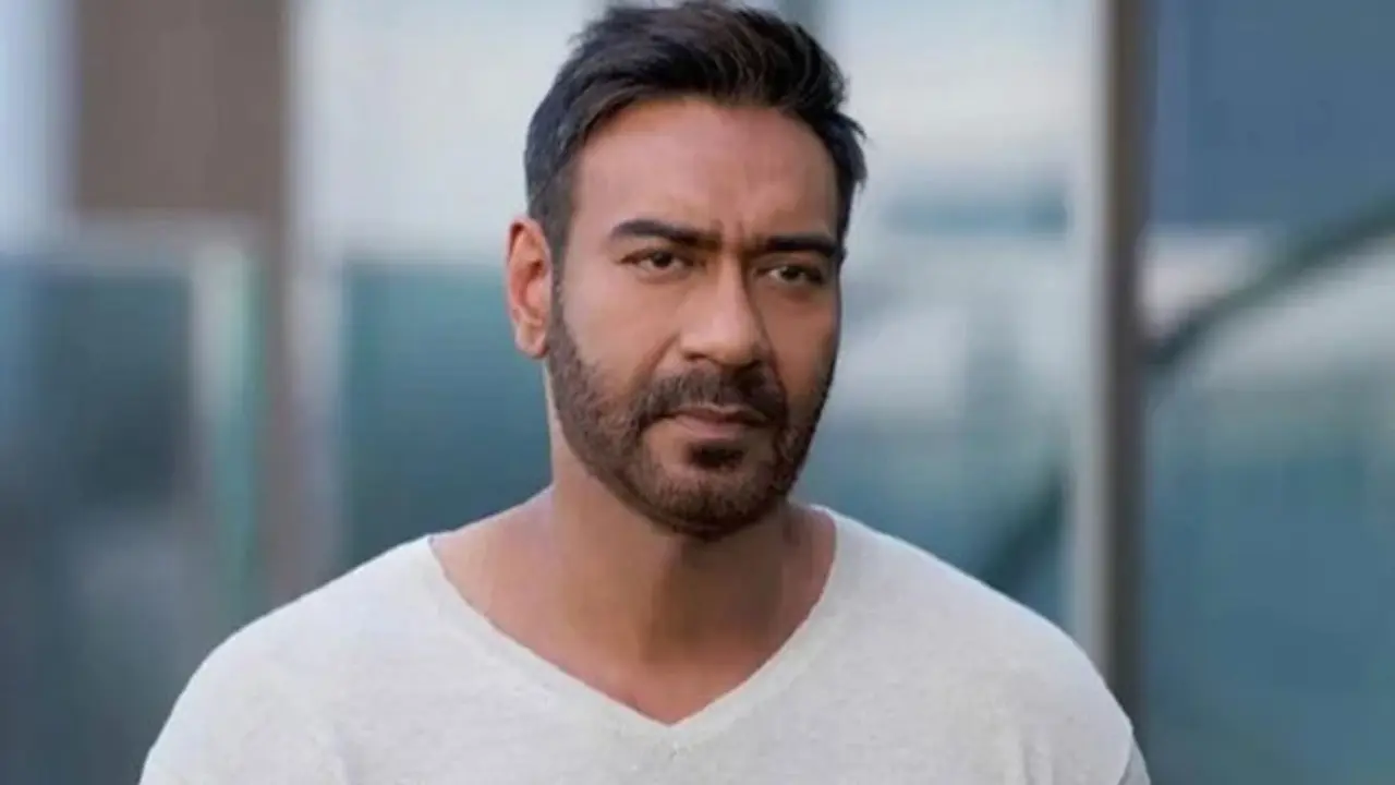 নতুন চমক নিয়ে আসছেন অজয়