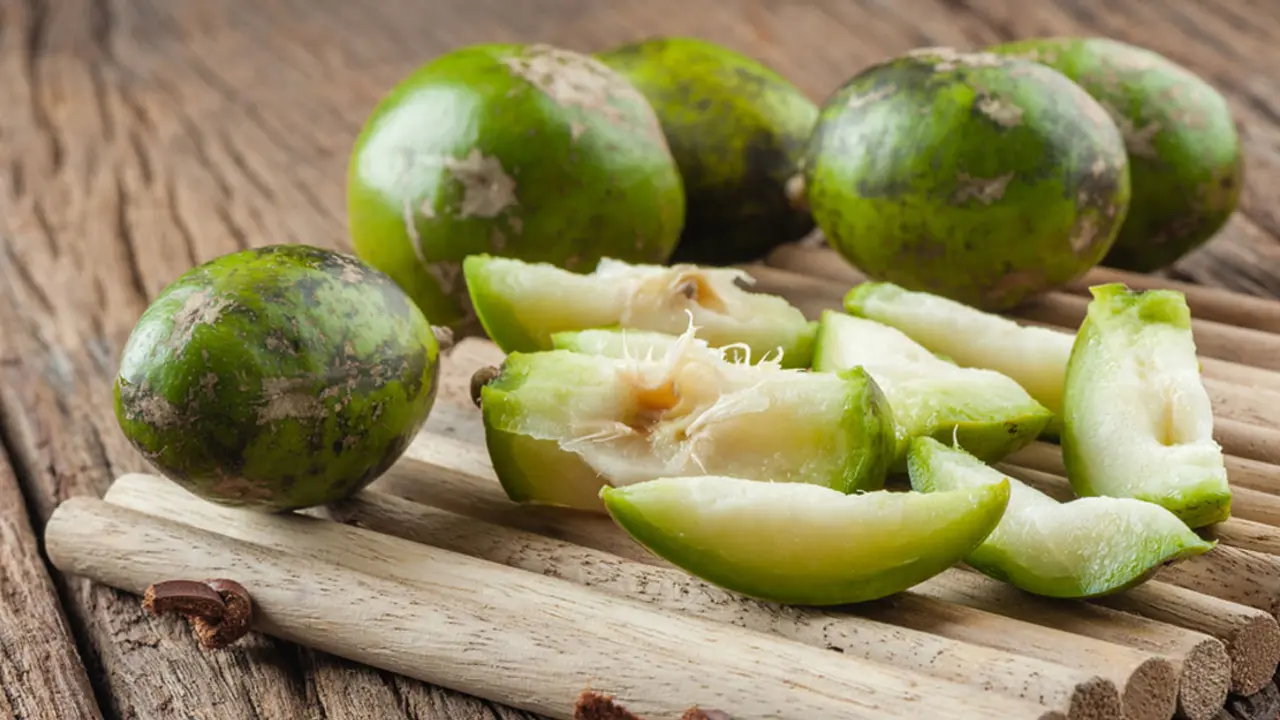আমড়া খাওয়ার উপকারিতা