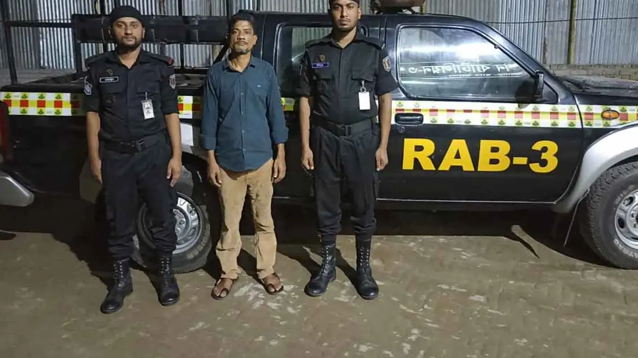 গুলশান থেকে বিদেশি মদসহ কারবারি গ্রেপ্তার