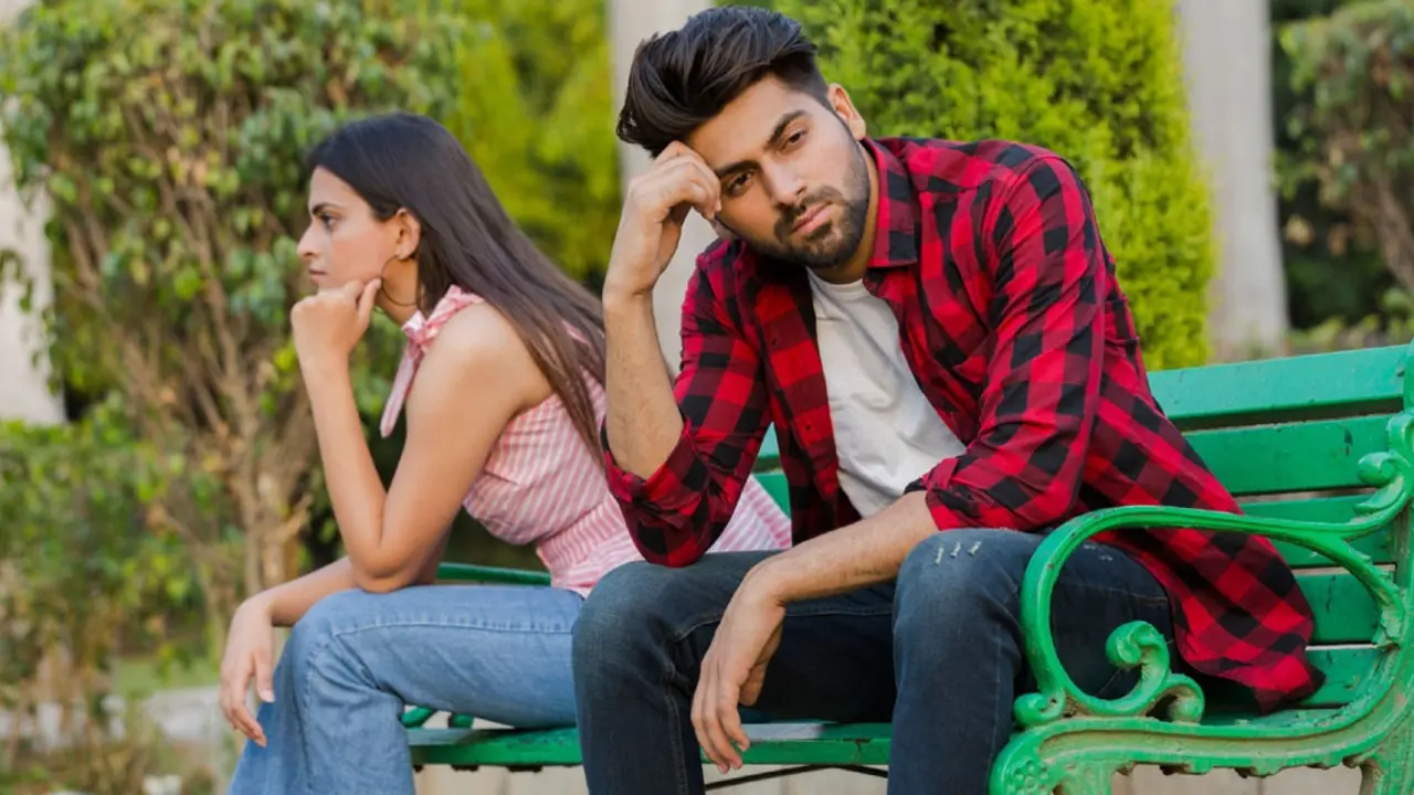 মন ভেঙে গেলে শরীরে যা ঘটে