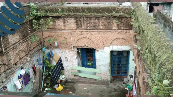 মৃত্যুকূপে দিন কাটান তারা