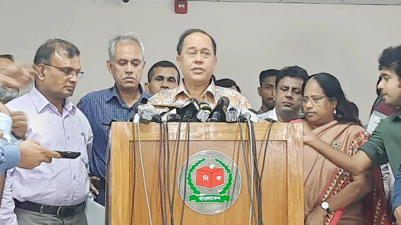 সুশৃঙ্খলভাবে জেলা পরিষদ নির্বাচন অনুষ্ঠিত হয়েছে : সিইসি