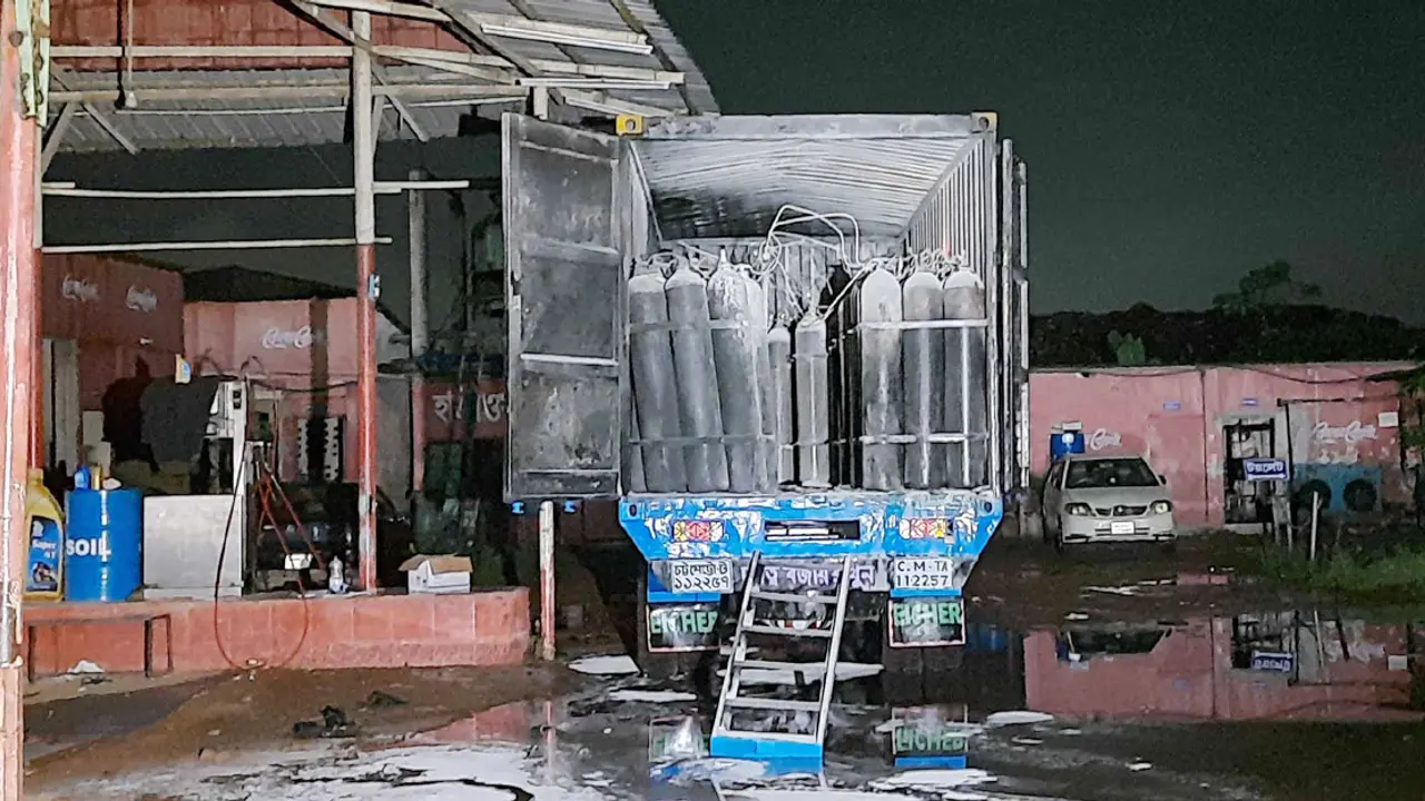 গাজীপুরে ফিলিং স্টেশনে অগ্নিকাণ্ডের ঘটনায় মামলা
