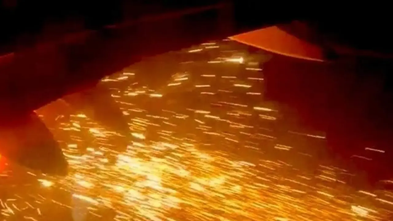 ইঞ্জিনে আগুনের ফুলকি, ইন্ডিগোর জরুরি অবতরণ