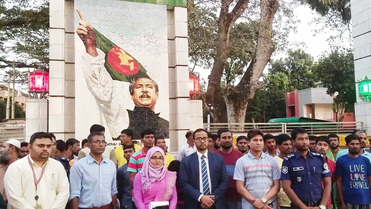 দেশে ফিরলেন ঘূর্ণিঝড় সিত্রাংয়ের কবলে পড়া ৪০ জেলে