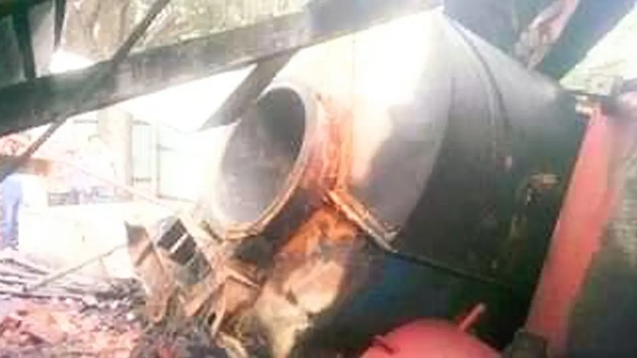 যশোরে অটো রাইস মিলের বয়লার বিস্ফোরণে শ্রমিক নিহত