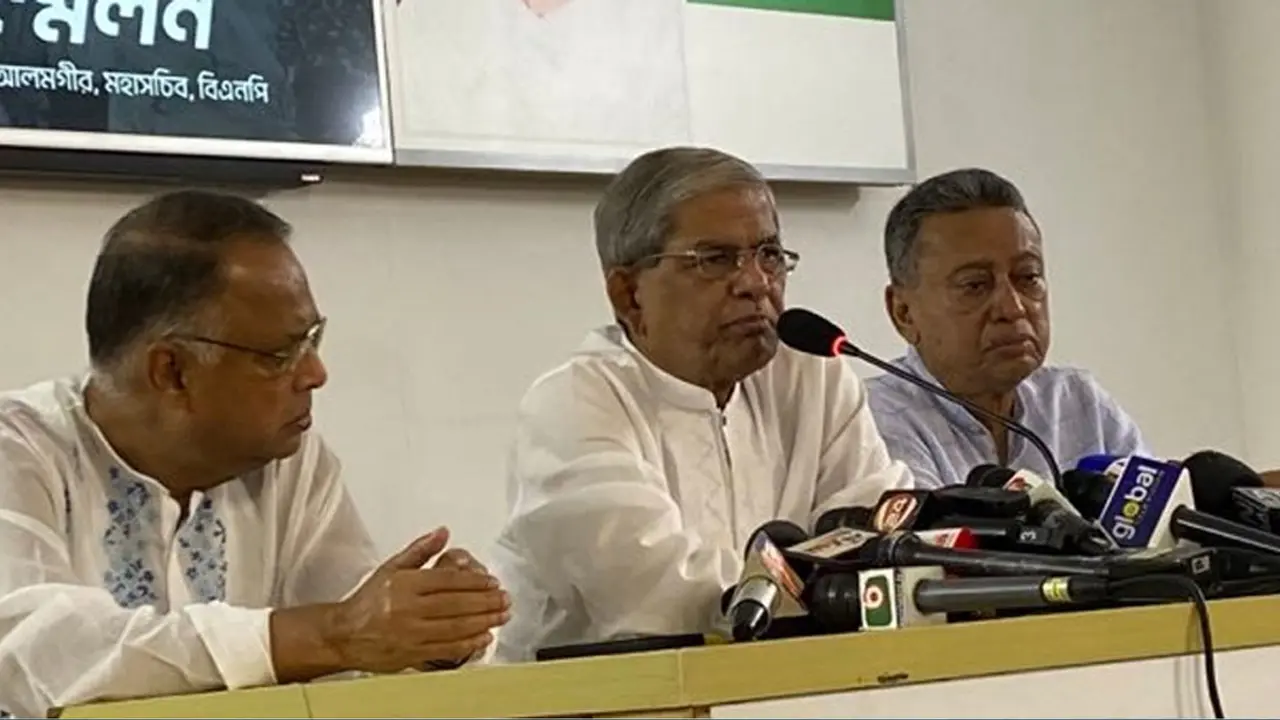 খুলনার পথে পথে নেতা-কর্মীদের গ্রেপ্তার করা হচ্ছে : ফখরুল
