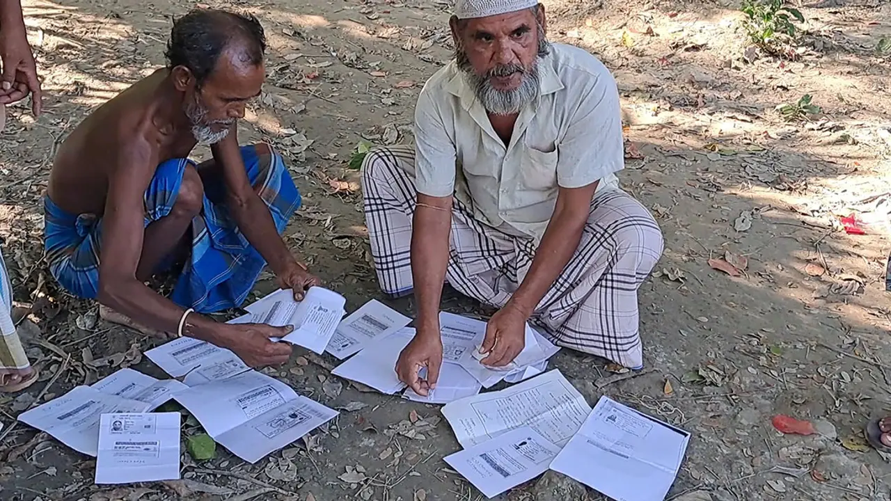 বিনা সুদে কোটি টাকা ঋণের প্রলোভনে ১ লাখ এনআইডির কপি সংগ্রহ
