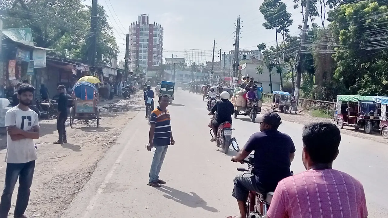 কুষ্টিয়া-মেহেরপুর রুটে বাস ধর্মঘট স্থগিত