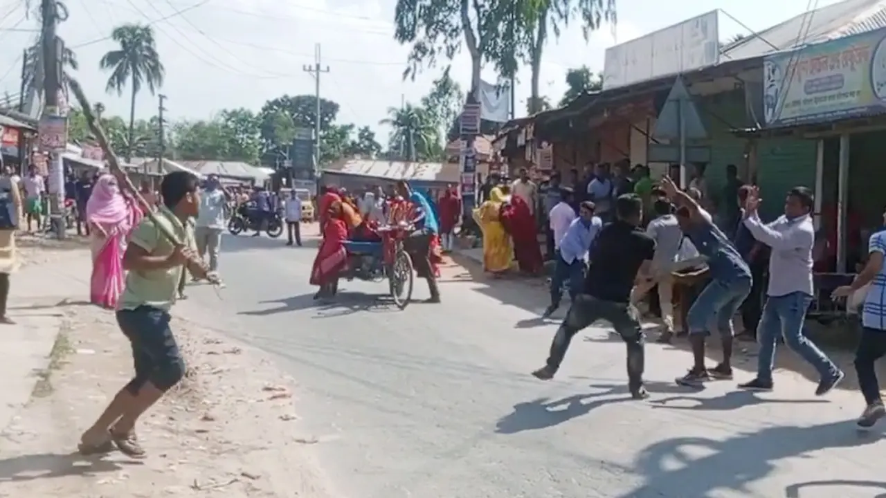 লালমনিরহাটে ছাত্রলীগ-বিএনপি সংঘর্ষ, পুলিশসহ আহত ৬