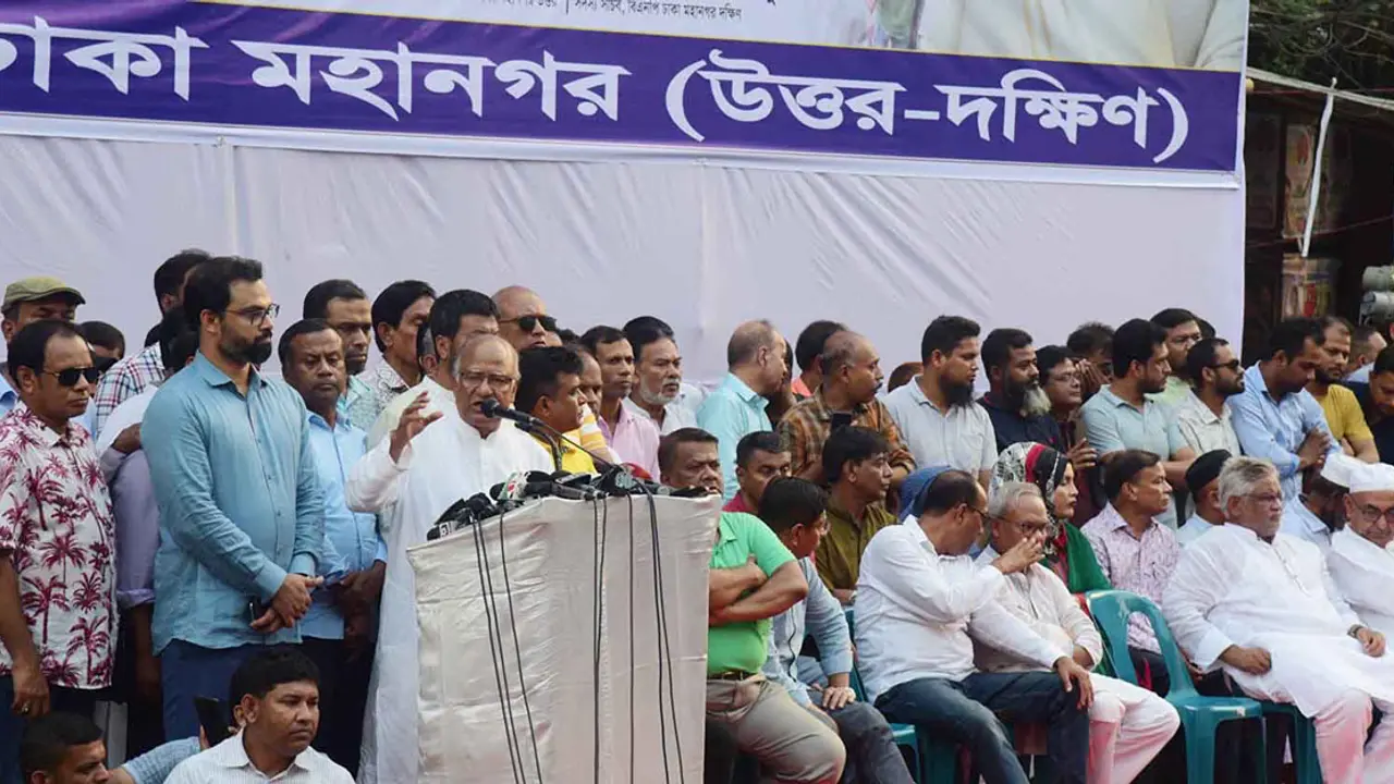 গণঅভ্যুত্থান সৃষ্টি করে এই সরকারকে বিদায় করা হবে : মোশাররফ