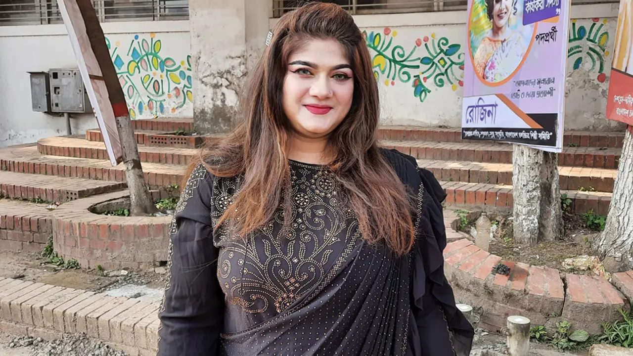 একজনের সঙ্গে আমার সম্পর্ক আছে: মুনমুন