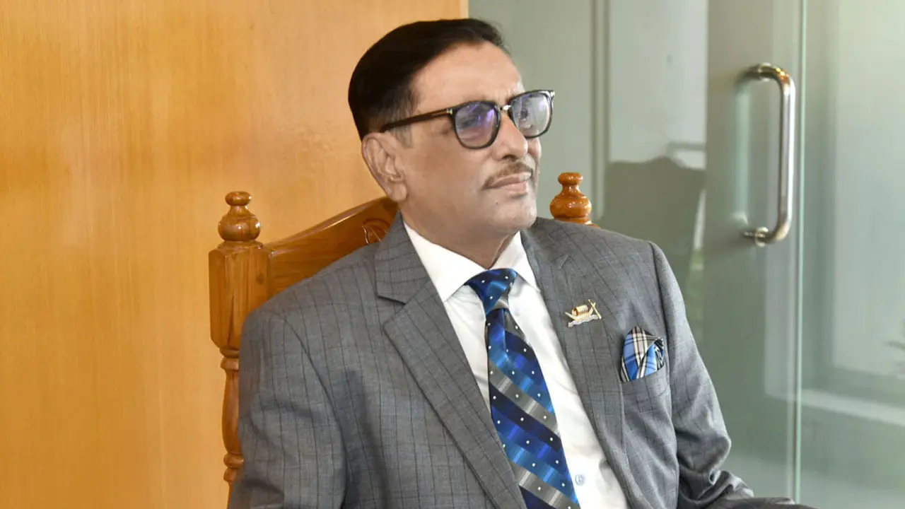 বিএনপির রাজনীতি বিদ্যুৎবিহীন খাম্বার মতো
