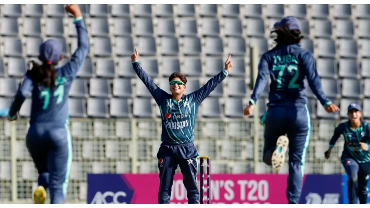 অঘটন ঘটিয়ে ভারতকে হারালো পাকিস্তান