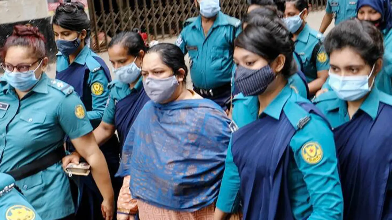 সাংবাদিক রোজিনাকে অব্যাহতি দিয়ে চূড়ান্ত প্রতিবেদন