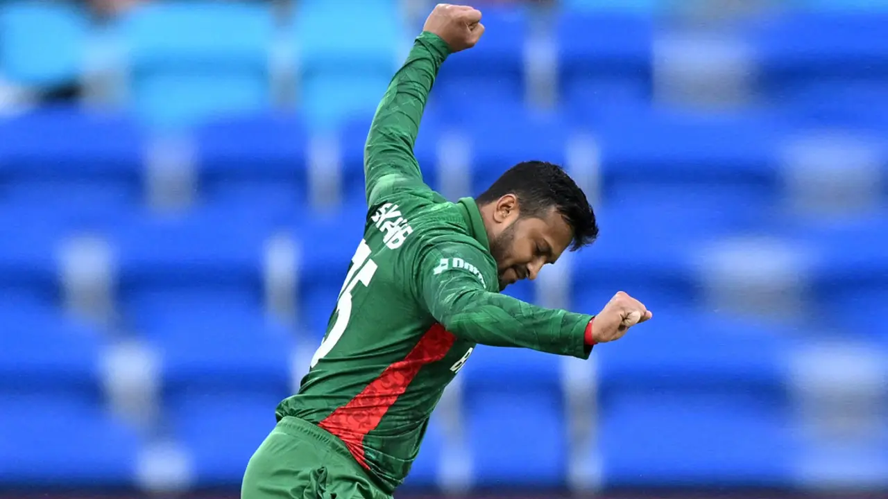 আবারও সাকিবের বিশ্বরেকর্ড
