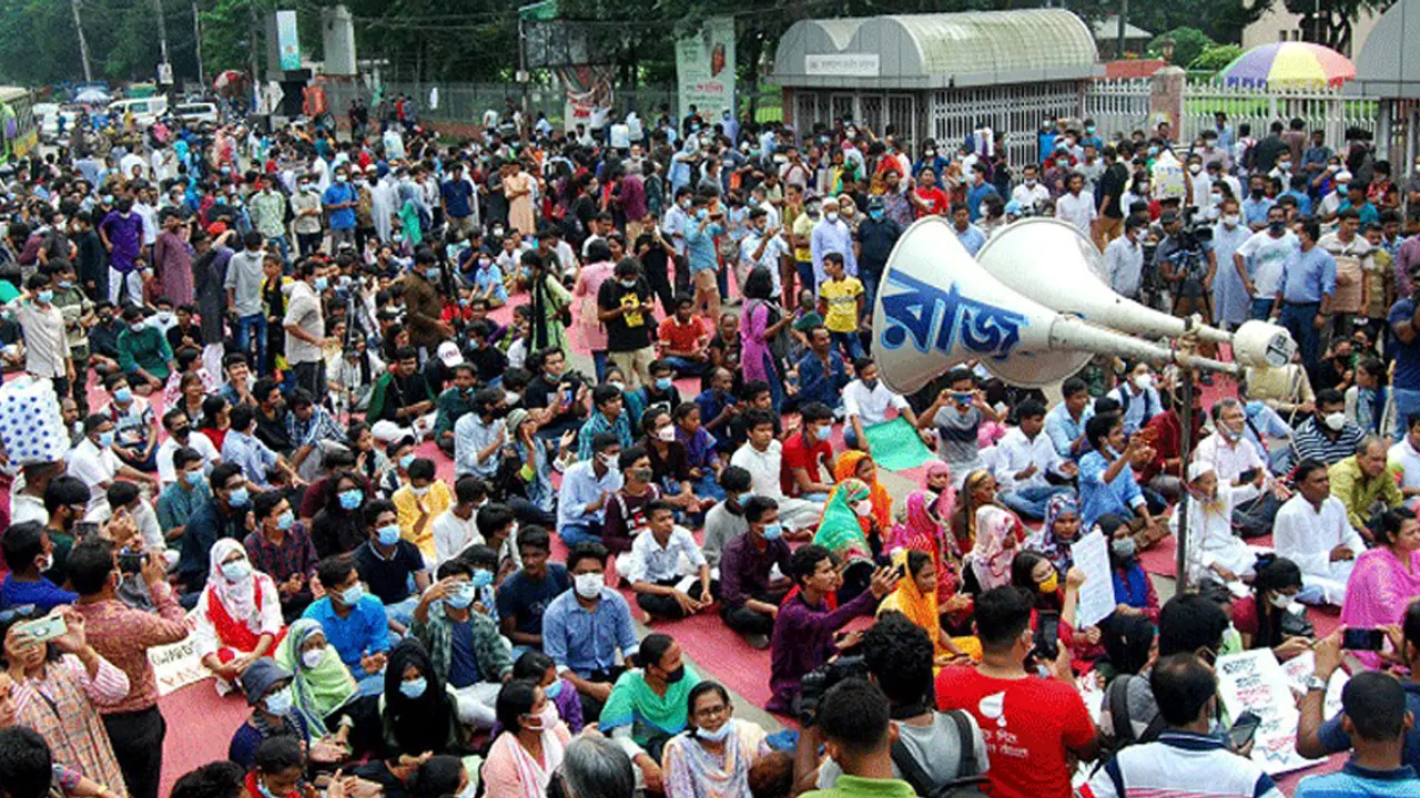 সমাবেশ-মিছিল নিষিদ্ধ ঘোষণার বিধান চ্যালেঞ্জ করে রিট