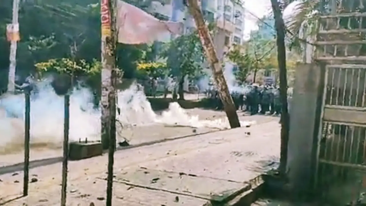 মিরপুরে বিএনপি-আ.লীগের ধাওয়া-পাল্টা ধাওয়া