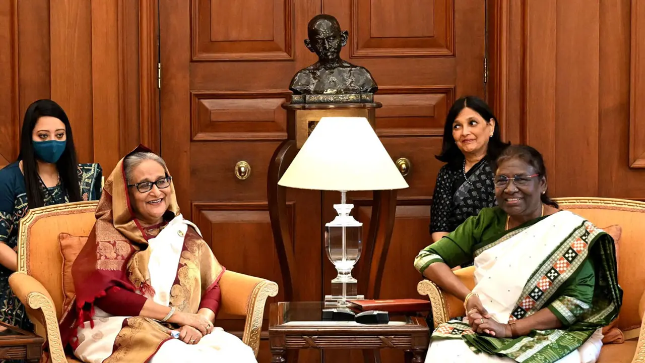 ভারতের রাষ্ট্রপতির সঙ্গে প্রধানমন্ত্রী শেখ হাসিনার সাক্ষাৎ