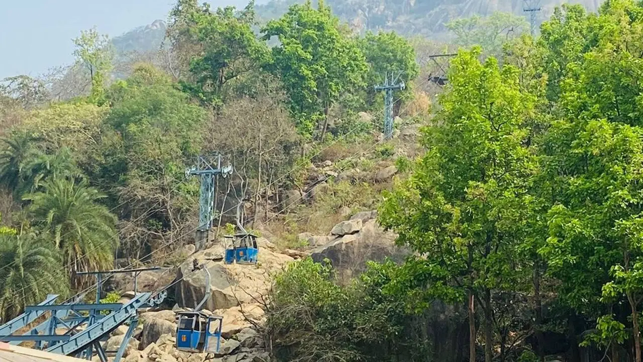 ডাইনি সন্দেহে তিন নারীকে পিটিয়ে পাহাড় থেকে ফেলল গ্রামবাসী